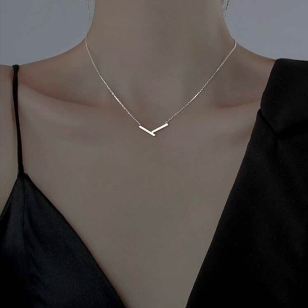 Silver Bar V Shaped Chain Necklace